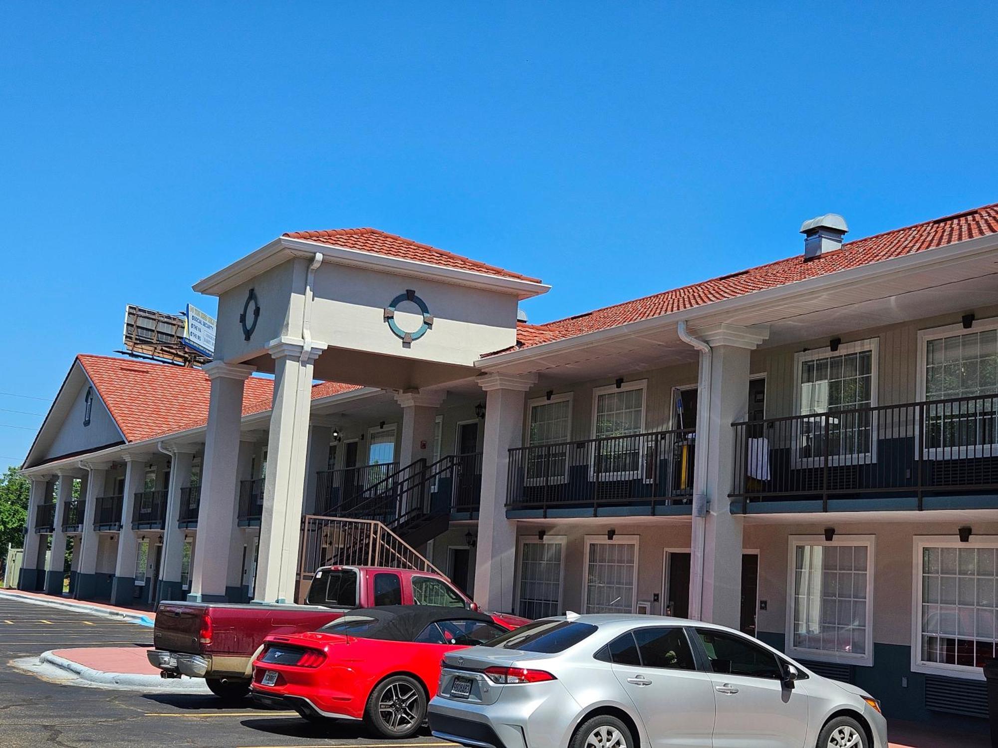 Quality Inn & Suites Greenville I-65 Exterior foto